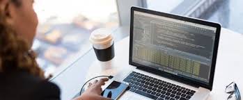 Praca zdalna moderator treści